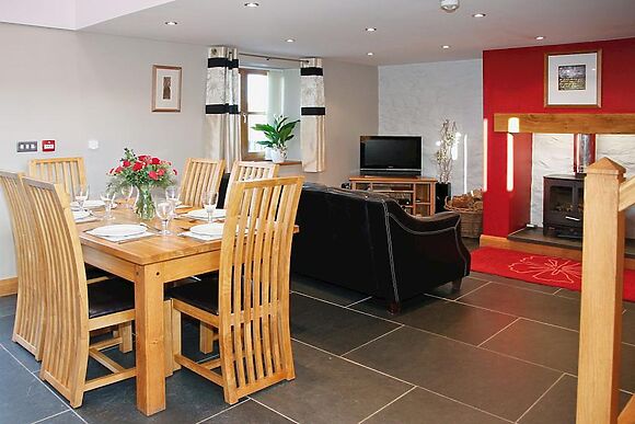 Bwthyn Derwen in Ystrad Meurig