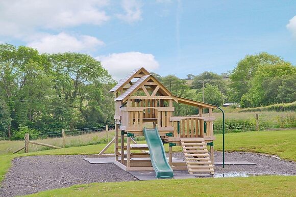 The Stable at Ffynnonmeredydd Cottages