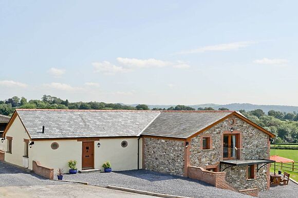 Bwthyn Y Mynach in Nantgaredig