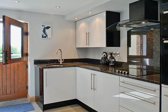 Bwthyn Y Mynach in Nantgaredig