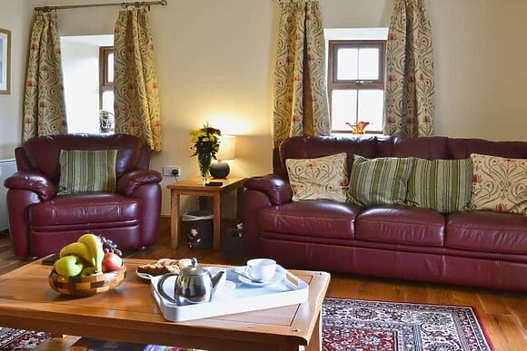 Helygen at Tynrhelyg Cottages