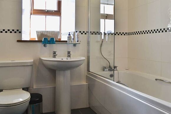 Eithinog at Tynrhelyg Cottages