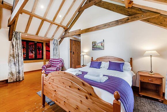 Ysgubor Fawr in Gwynfe