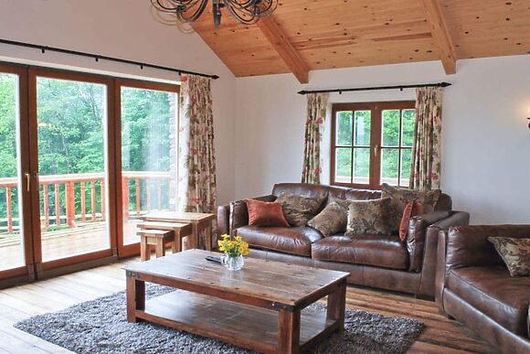 The Farmhouse at Ffynnonmeredydd Cottages