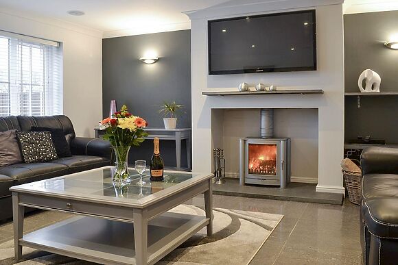 Oswald House in Llanon