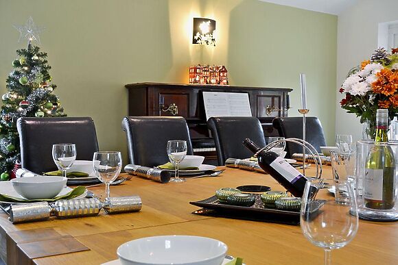 Oswald House in Llanon