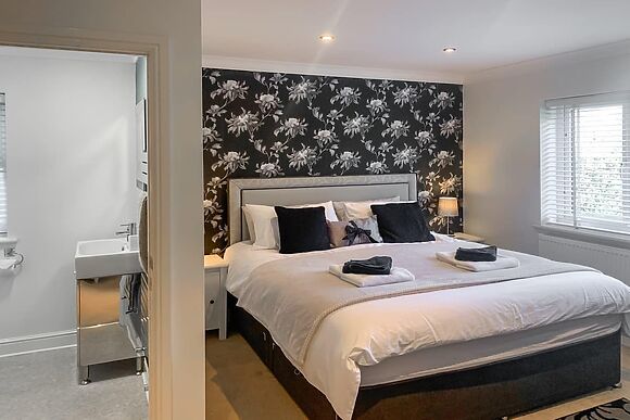 Oswald House in Llanon