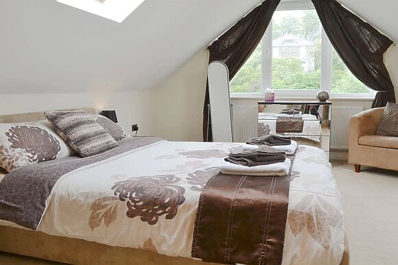 Oswald House in Llanon