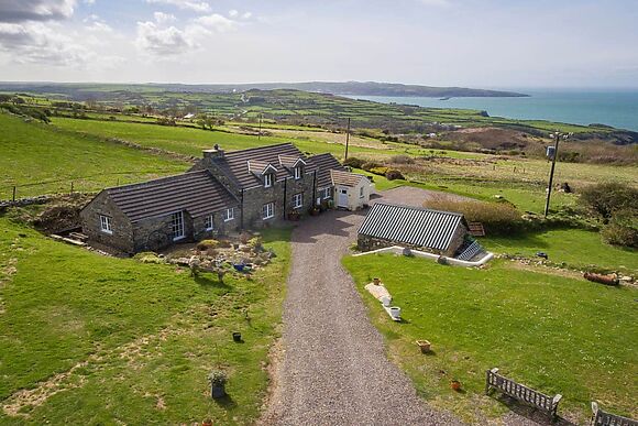 Penmynydd Uchaf in Dinas Cross