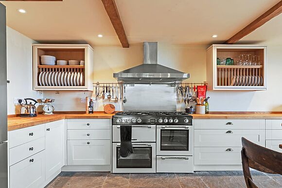 Penmynydd Uchaf in Dinas Cross