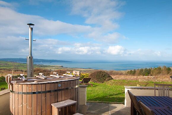 Penmynydd Uchaf in Dinas Cross