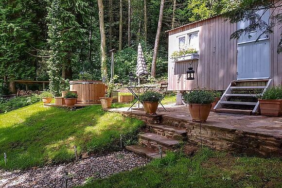 Cwm Dwr Bluebell Hut