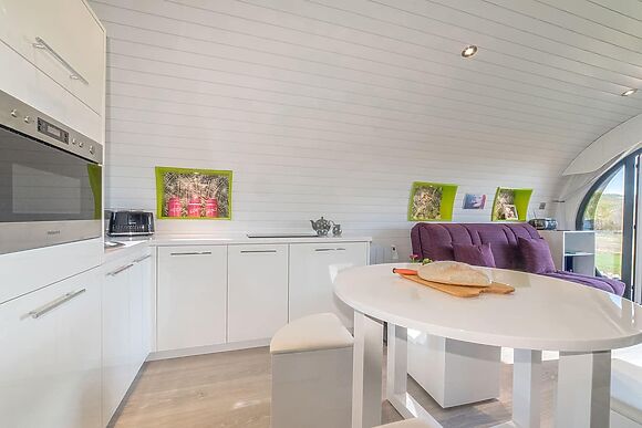 Let’s Glamp Retro Madonna