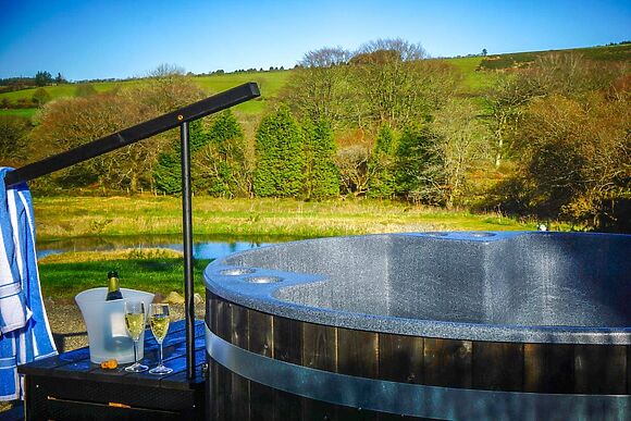 Let’s Glamp Retro Madonna