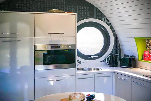 Let’s Glamp Retro Madonna