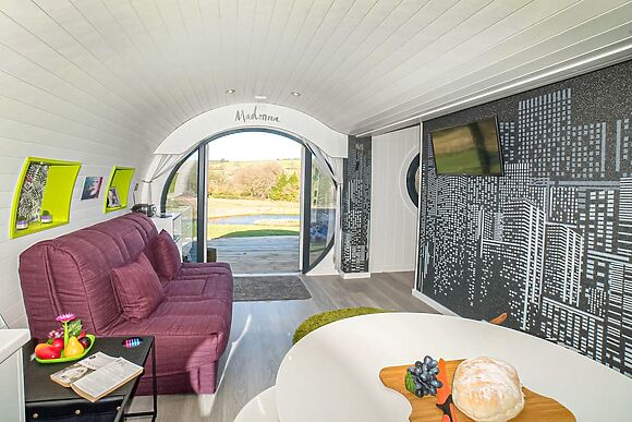 Let’s Glamp Retro Madonna