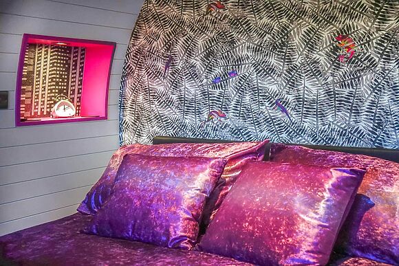 Let’s Glamp Retro Madonna