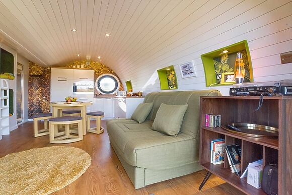 Let’s Glamp Retro Queen