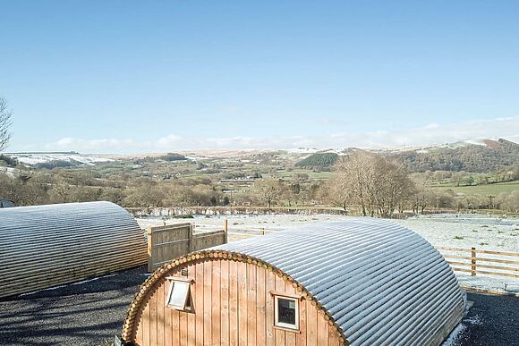 Cerniog Cabin in Newtown
