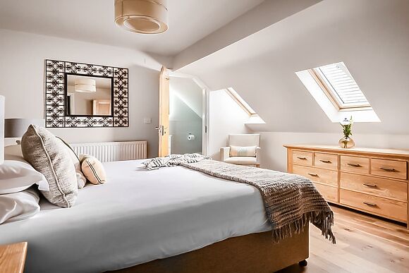 Kingfisher Cottage At Dinney Farm