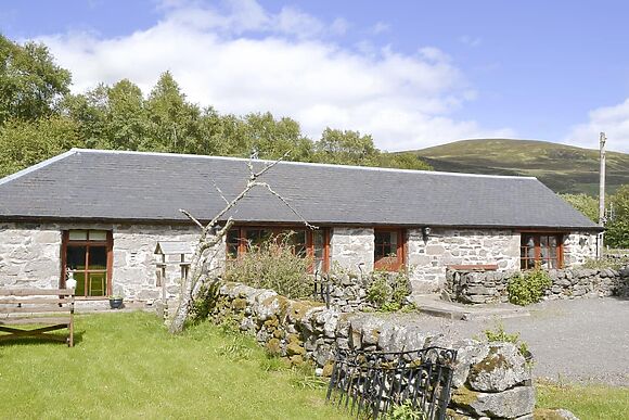 Rowan Tree Cottage in Glenisla