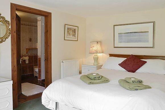 Rowan Tree Cottage in Glenisla