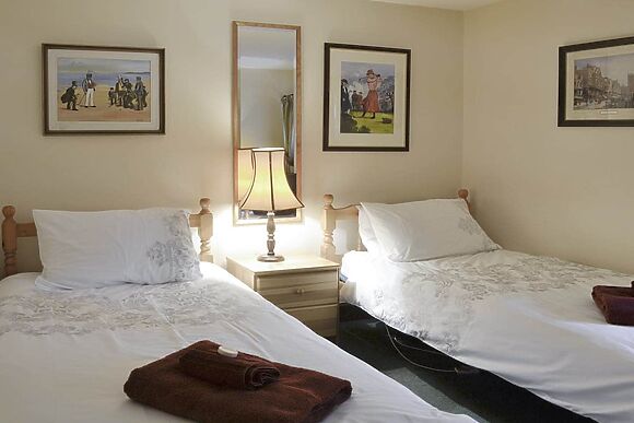 Rowan Tree Cottage in Glenisla