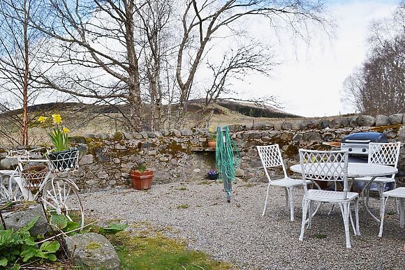 Rowan Tree Cottage in Glenisla