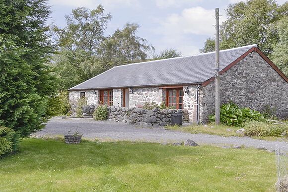 Rowan Tree Cottage in Glenisla