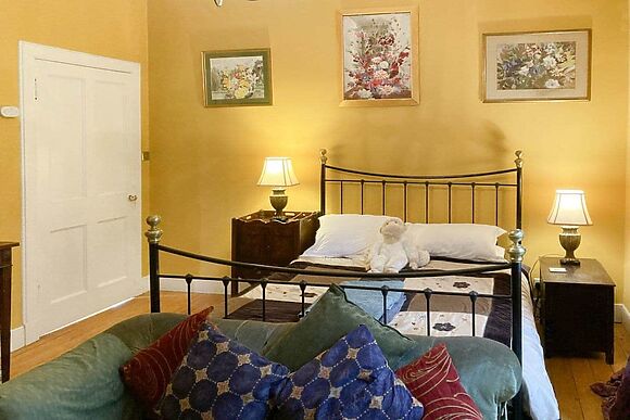 Lochside Garden House