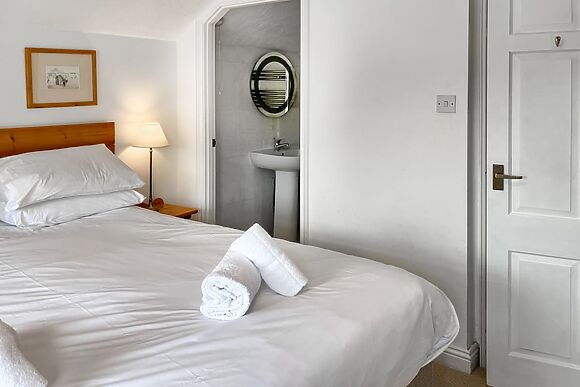 Island Quay 10