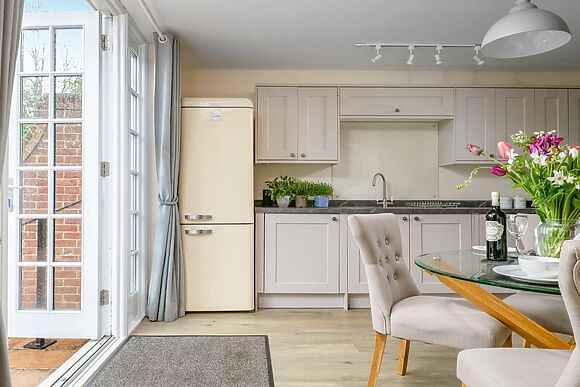 Ground Wing in Gresham