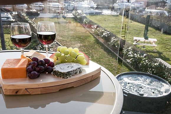 Whispering Reeds in Horning