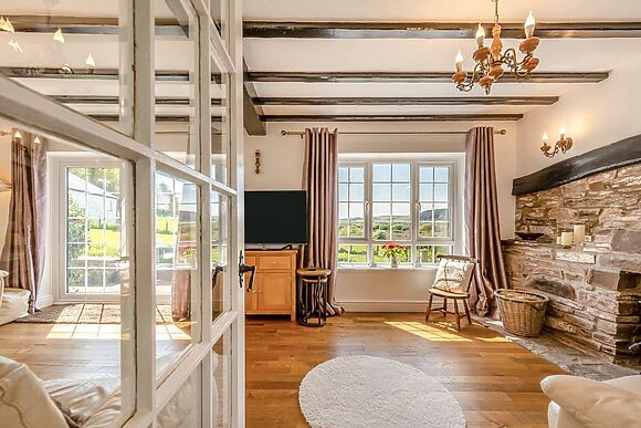 Bronyn Cottage in Ferryside