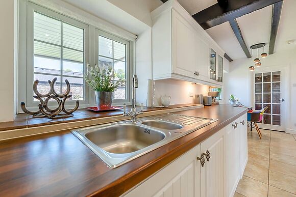 Bronyn Cottage in Ferryside