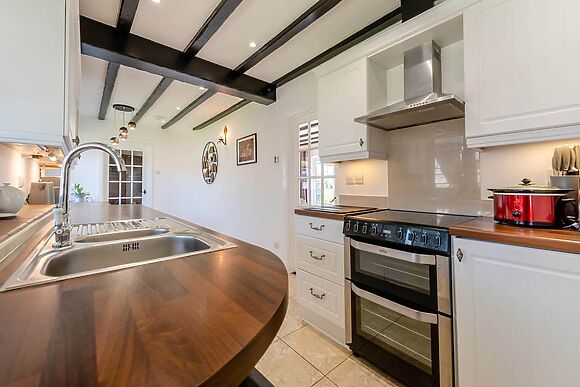 Bronyn Cottage in Ferryside