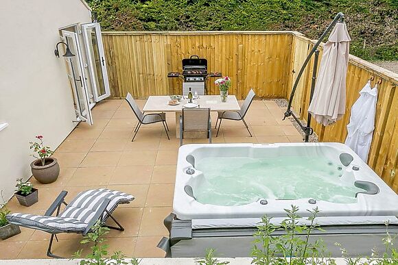 Wits End Cottage in Roughton