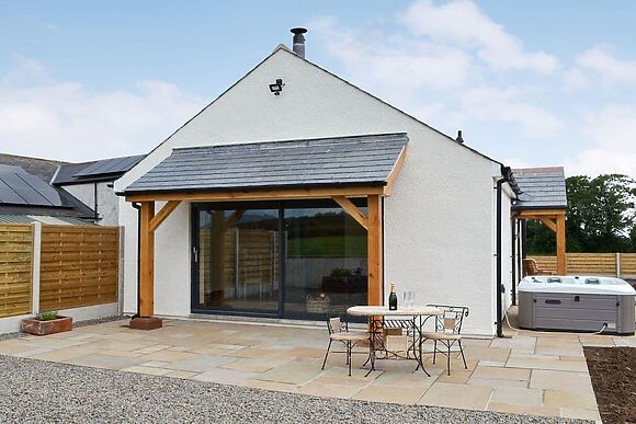 Taters Barn in Aikton