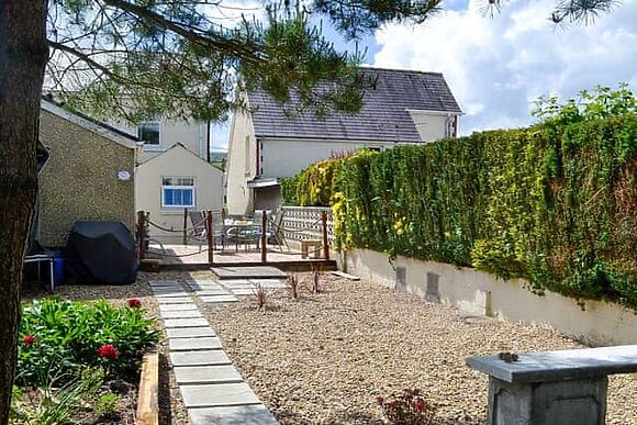 Sonny Cottage in Garnant