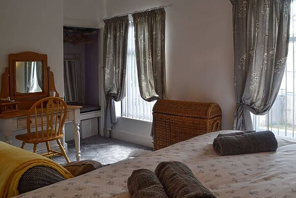 Sonny Cottage in Garnant