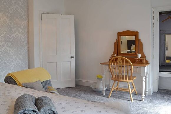 Sonny Cottage in Garnant