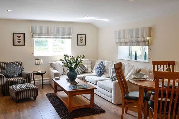 Lake View Cottage in Brampton