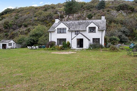 Llys Cyngar in Morfa Bychan