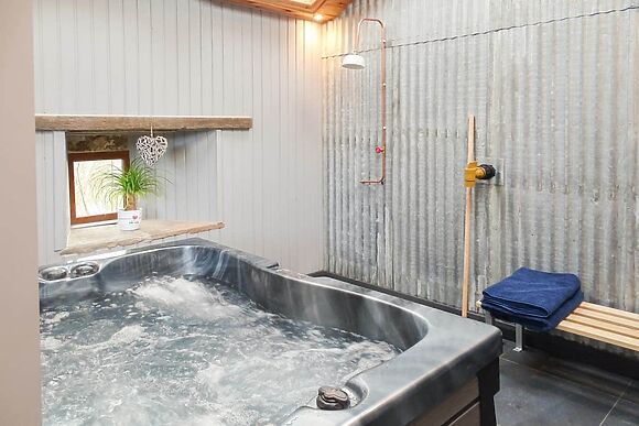 Low Floweryhirst Cottage