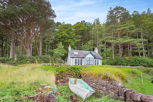 Lochside Cottage At Torridon Estate