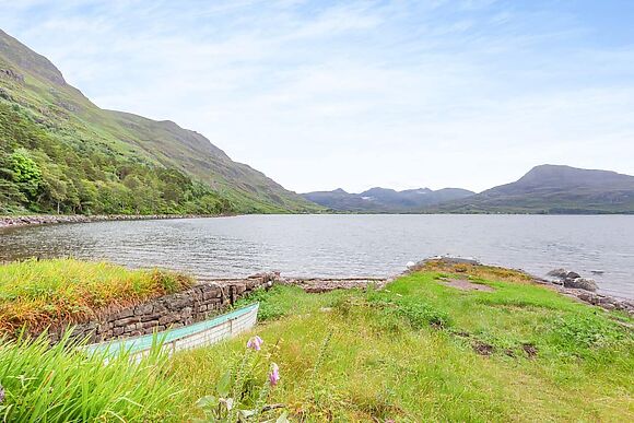 Lochside Cottage At Torridon Estate