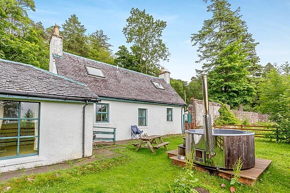 Gardeners Cottage At Torridon Estate