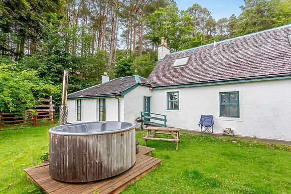Gardeners Cottage At Torridon Estate