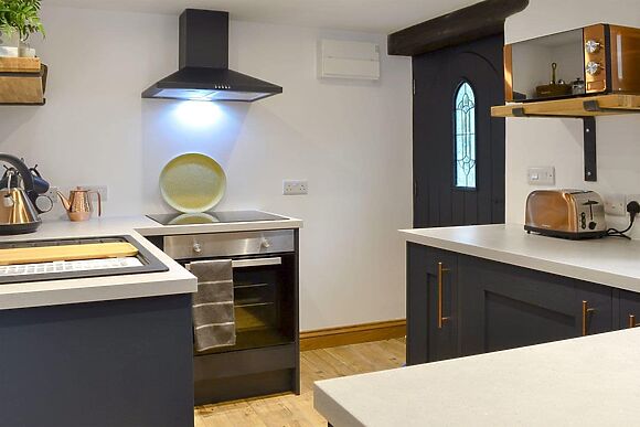 Ysgoldy Salem at Cewydd Cottages