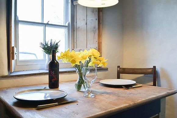 Gamekeepers Cottage in Newchapel